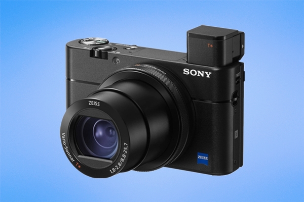 <a href='https://www.sony.com.cn/' target='_blank'><u>索尼</u></a>悄然推出新款RX100 V：M6同款处理器、连拍达233张