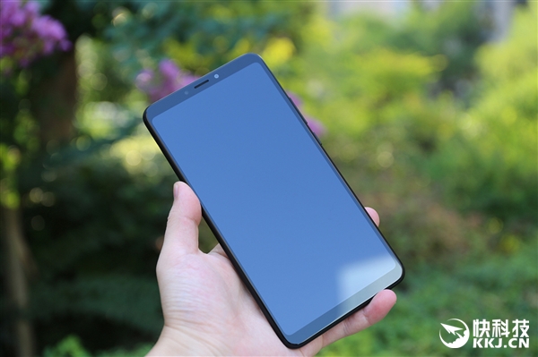 6.9寸巨屏＋5500mAh电池！<a href='http://www.mi.com/' target='_blank'><u>小米</u></a>Max 3开箱图赏