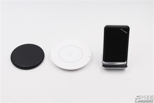 三款<a href='https://www.apple.com/cn/' target='_blank'><u>苹果</u></a>7.5W无线充测试：带散热风扇的竟快出1小时