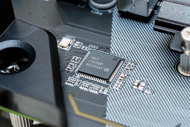 AMD B450主板对比测试：驱动立功了