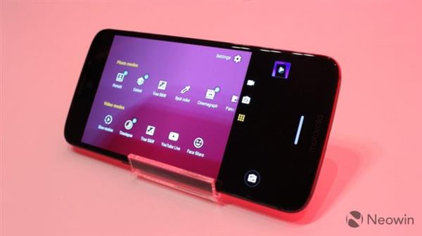 全球首款5G智能手机 Moto Z3真机图赏