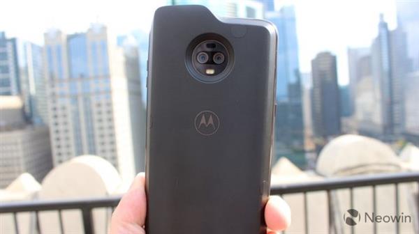 全球首款5G智能手机 Moto Z3真机图赏