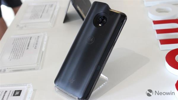 全球首款5G智能手机 Moto Z3真机图赏