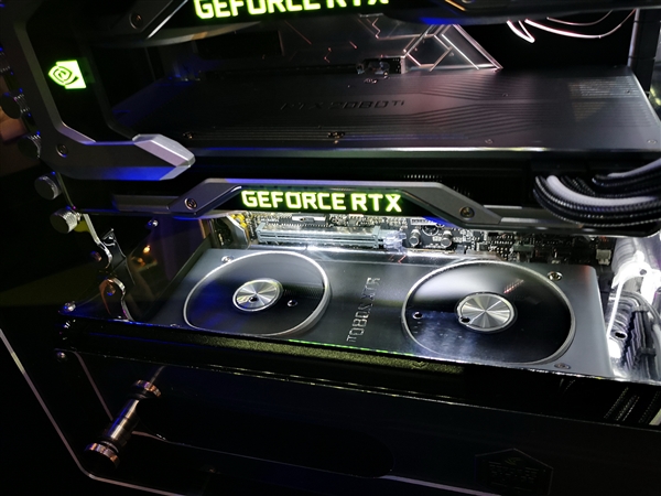 公版首次双风扇！NVIDIA RTX 2080 Ti现场图赏