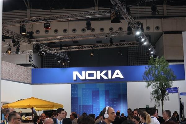 就长这样？Nokia 9前面板曝光：18:9全面屏、窄下巴