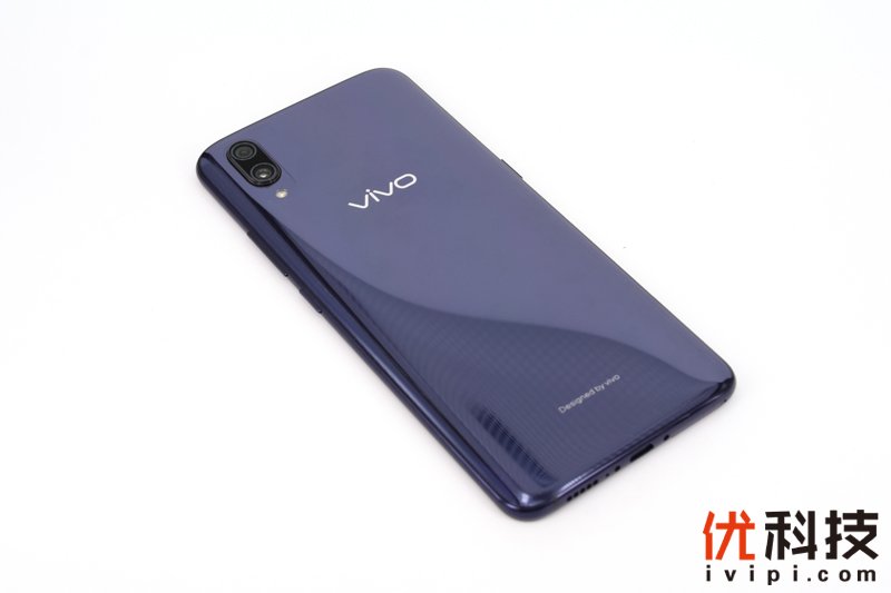 双涡轮加速+灵动水滴屏 vivo X23全面体验