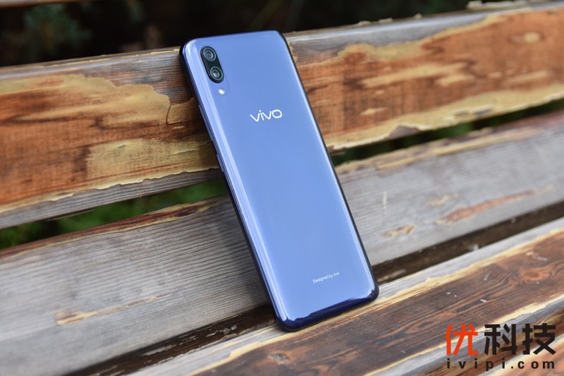 双涡轮加速+灵动水滴屏 vivo X23全面体验