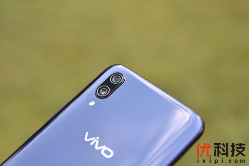 双涡轮加速+灵动水滴屏 vivo X23全面体验