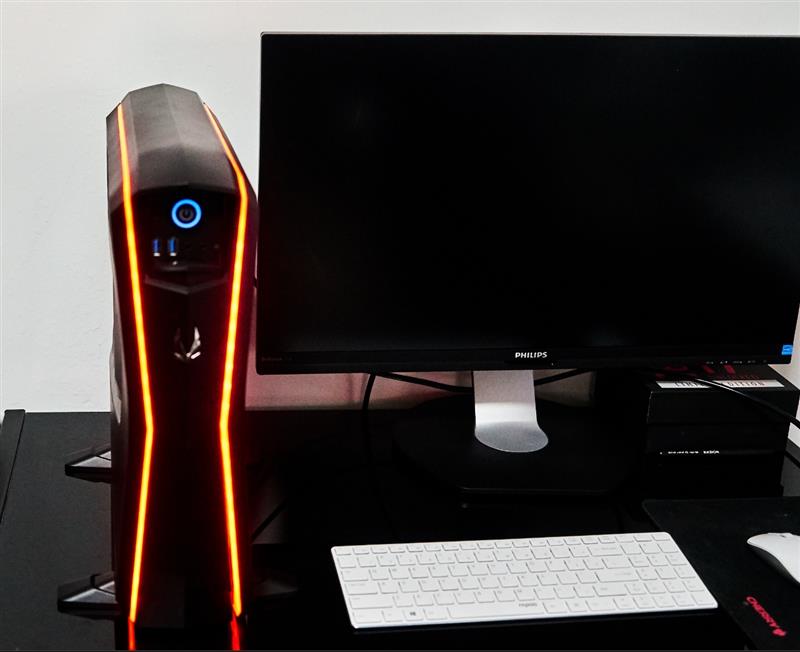 书桌上靓丽的风景线！索泰麦克NEK1-N7主机评测：畅玩单机大作