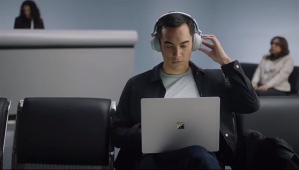 微软Surface Headphones正式发布：15小时续航+13级降噪
