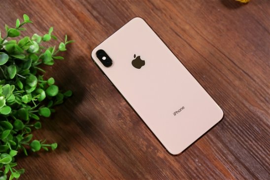 神反转！《消费者报告》：iPhone XS系列最大的亮点是续航