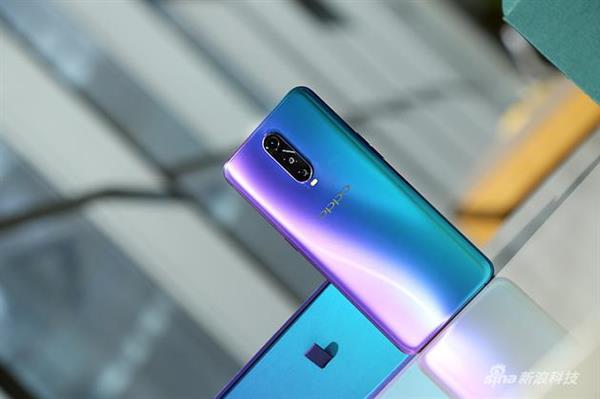 OPPO R17 Pro上手体验：半小时充电95%