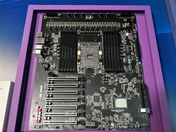 i9-9900K领衔三箭齐发！Intel顶级军团全面解析