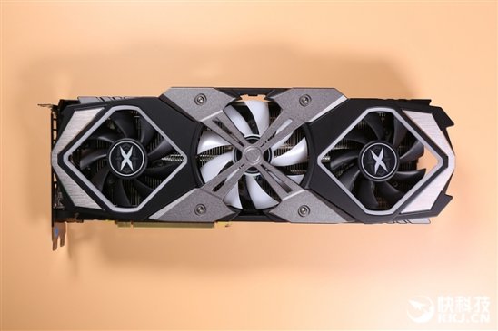 全新炫光之眼 耕升RTX 2070炫光拆解图赏