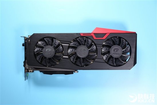 奢华供电：七彩虹iGame GeForce RTX2070显卡图赏