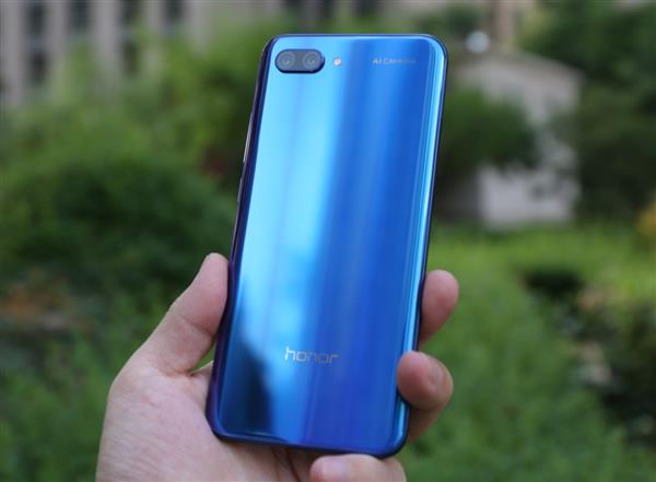 详解EMUI 9版荣耀10GT：美观、性能与健康一个都不能少