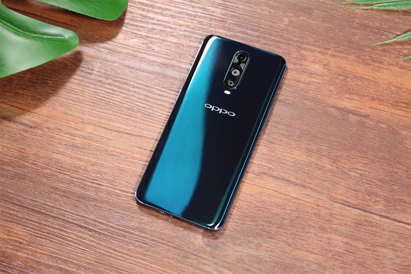 迄今为止拍照最好的OPPO手机 OPPO R17 Pro评测：50W超级闪充