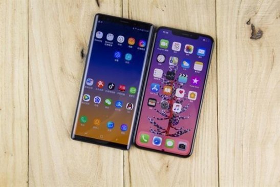 iPhone XS/三星Note9互怼：苹果输在这儿