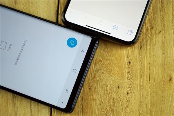 iPhone XS/三星Note9互怼：苹果输在这儿