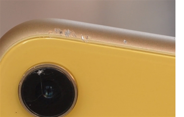 iPhone XR跌落测试：比XS果然差远了