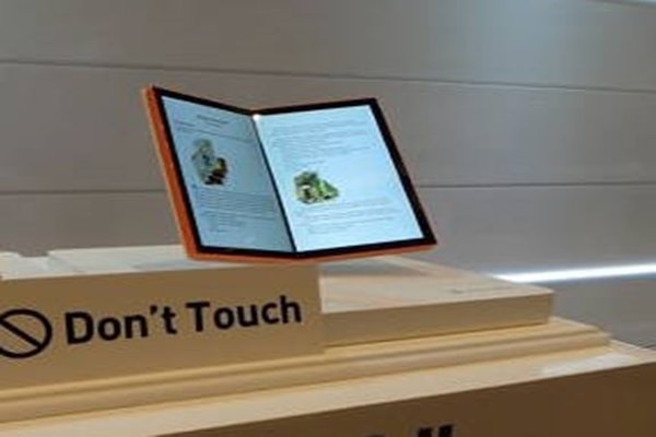 LG/<a href='https://www.samsung.com/cn/' target='_blank'><u>三星</u></a>/<a href='https://www.huawei.com/cn/?ic_medium=direct&ic_source=surlen' target='_blank'><u>华为</u></a>暗自准备：折叠屏手机明年扎堆发布