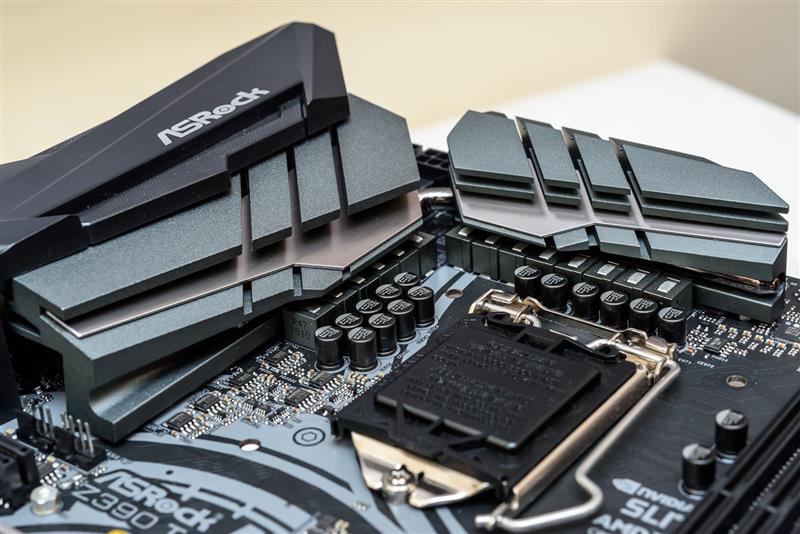 砍掉超线程！Intel i7-9700K深度评测：战平R7 就是太贵