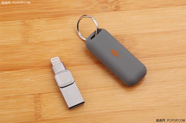 <a href='https://www.apple.com/cn/' target='_blank'><u>苹果</u></a>双头闪存盘 金士顿DataTraveler Bolt Duo上手