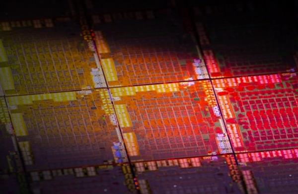 蓝宝石RX 590 Nitro+细节全曝光：双模式任意选