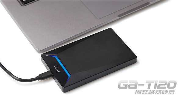影驰发布首款移动SSD：USB-C 120GB、动态呼吸灯
