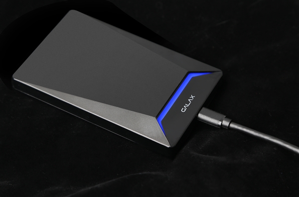 影驰发布首款移动SSD：USB-C 120GB、动态呼吸灯