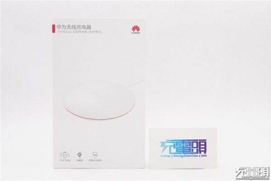 华为无线充电器测试：苹果/三星通吃 功率赞