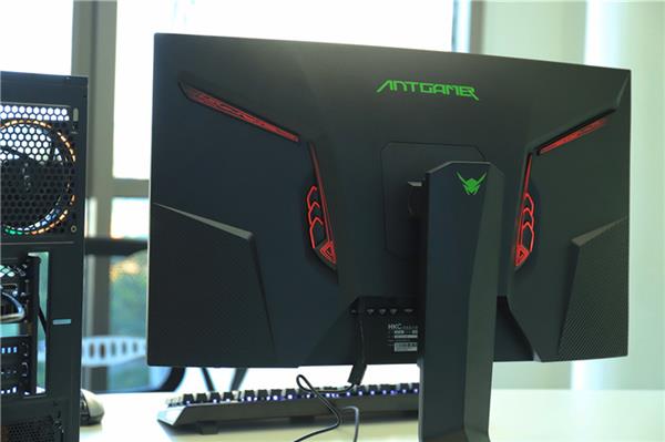 2K+144Hz+高色准 蚂蚁电竞ANT271QC上手:梦想中的电竞王者