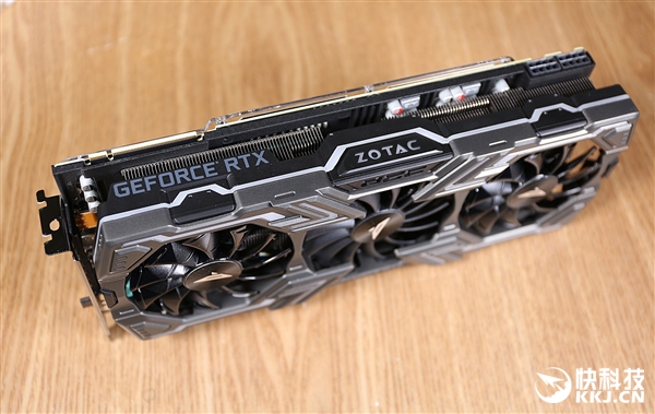 12999元疯狂堆料！索泰RTX 2080 Ti PGF显卡图赏