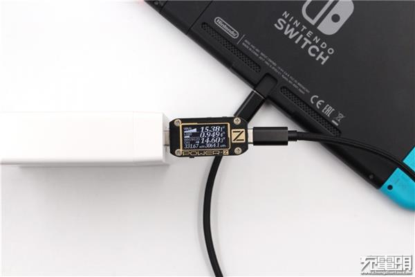 USB-A/C 72W输出：网易智造四口快充电源体验