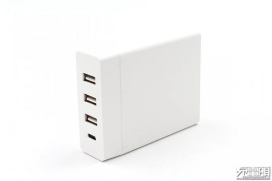 USB-A/C 72W输出：网易智造四口快充电源体验