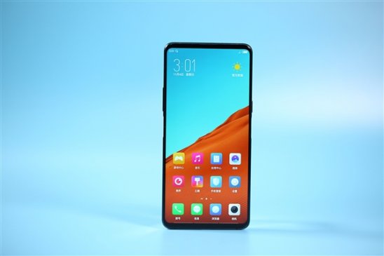 双面屏手机缘何成2018年末“黑马”？