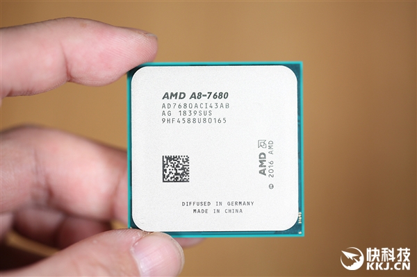 699元经典板U套装图赏：AMD A8-7680处理器+技嘉主板