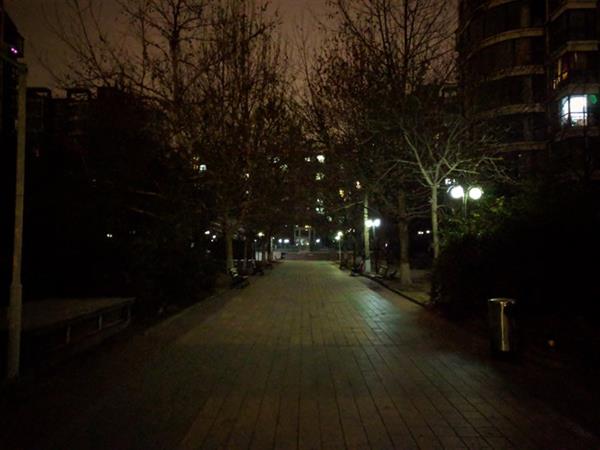 谷歌相机夜景模式移植测试：3年老机器变身夜视仪