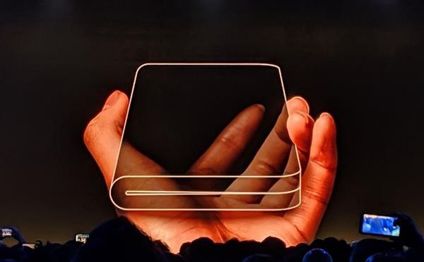 2019年手机八大趋势：四摄、挖孔、折叠、10GB内存等