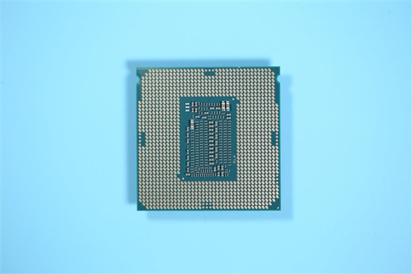 Intel正式推出6款9代i9/i7/i5/i3桌面新品：不带核显的F系杀到