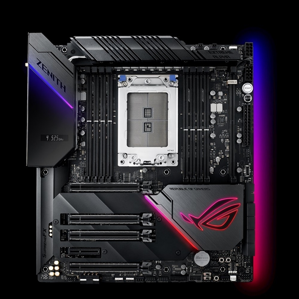 华硕秀Zenith Extreme Alpha X399主板：32核心撕裂者御用