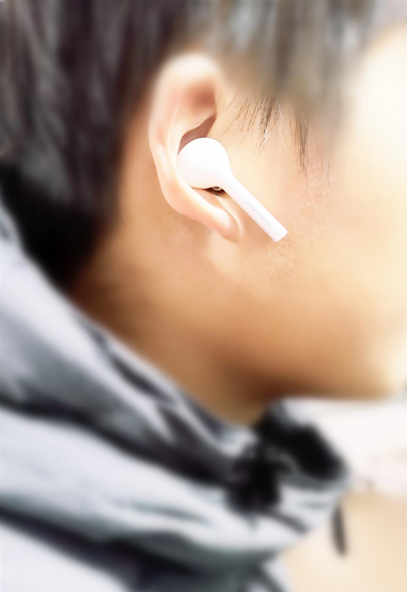 399元追击AirPods！荣耀FlyPods青春版评测：触控交互 无线自由