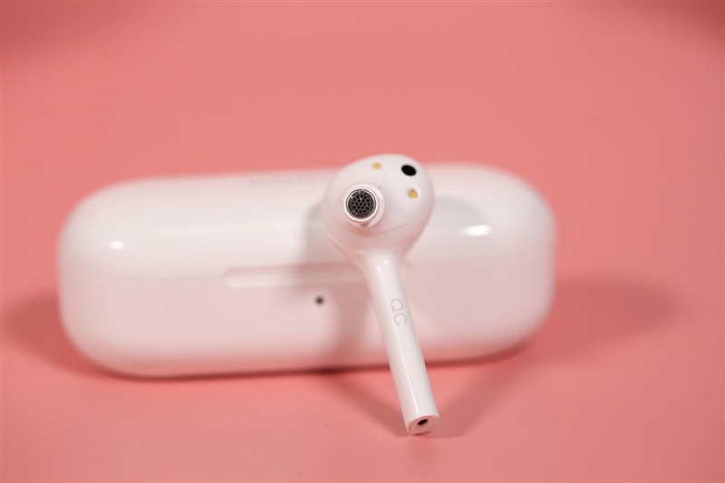 399元追击AirPods！荣耀FlyPods青春版评测：触控交互 无线自由