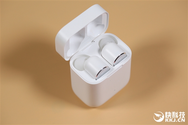 399元媲美AirPods <a href='http://www.mi.com/' target='_blank'><u>小米</u></a>蓝牙耳机Air开箱图赏