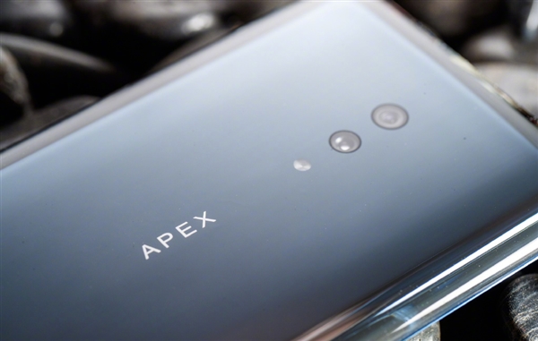 APEX 2019亮剑 vivo一直是个很激进厂商