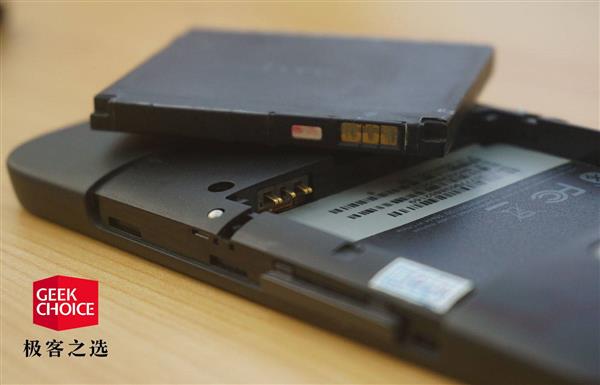 回顾当年的HTC HD2：一代刷机小王子