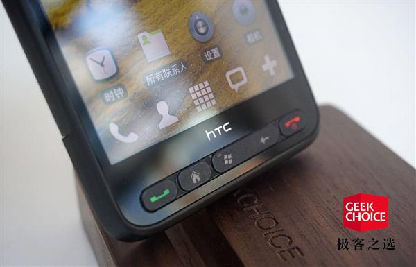 回顾当年的HTC HD2：一代刷机小王子