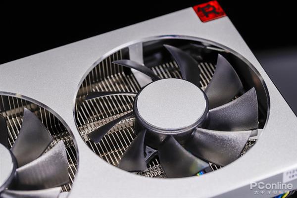 AMD Radeon VII显卡解析