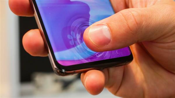 同样是屏下指纹 三星Galaxy S10所用的技术有何不同？