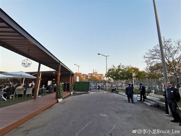 P30 Pro？华为新机样张曝光：10倍变焦依然清晰